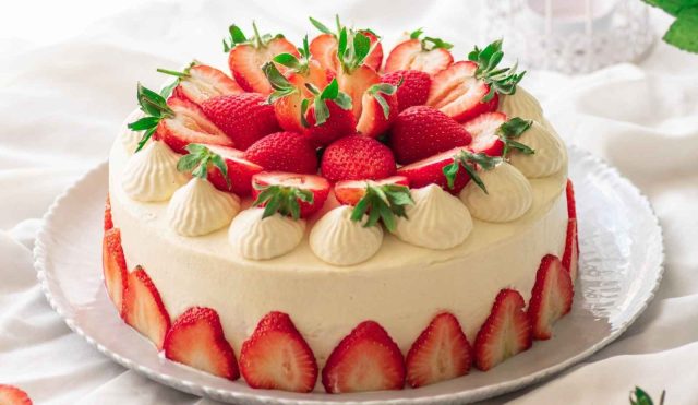 Strawberry cake